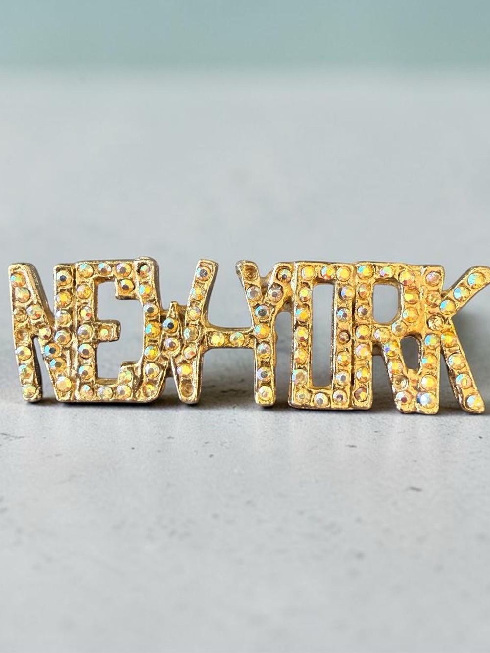 ✨ Vintage NEW YORK Rhinestone Brooch Silver Tone AB Sparkle Statement Pin